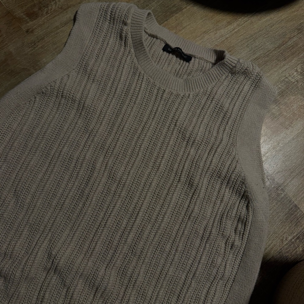 Banana Republic Tan Crewneck Sweater vest